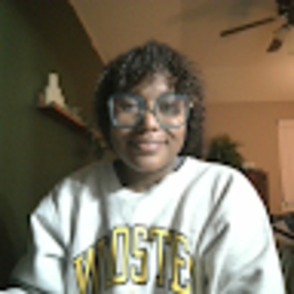 Meet your Posher, Briana - Picture 1 of 1